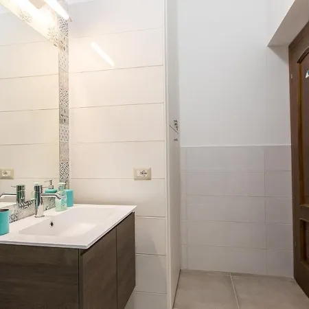 Saint Peter Prestigious By In